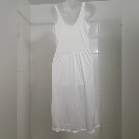 Vintage  Warners White Slip - Picture 6 of 7